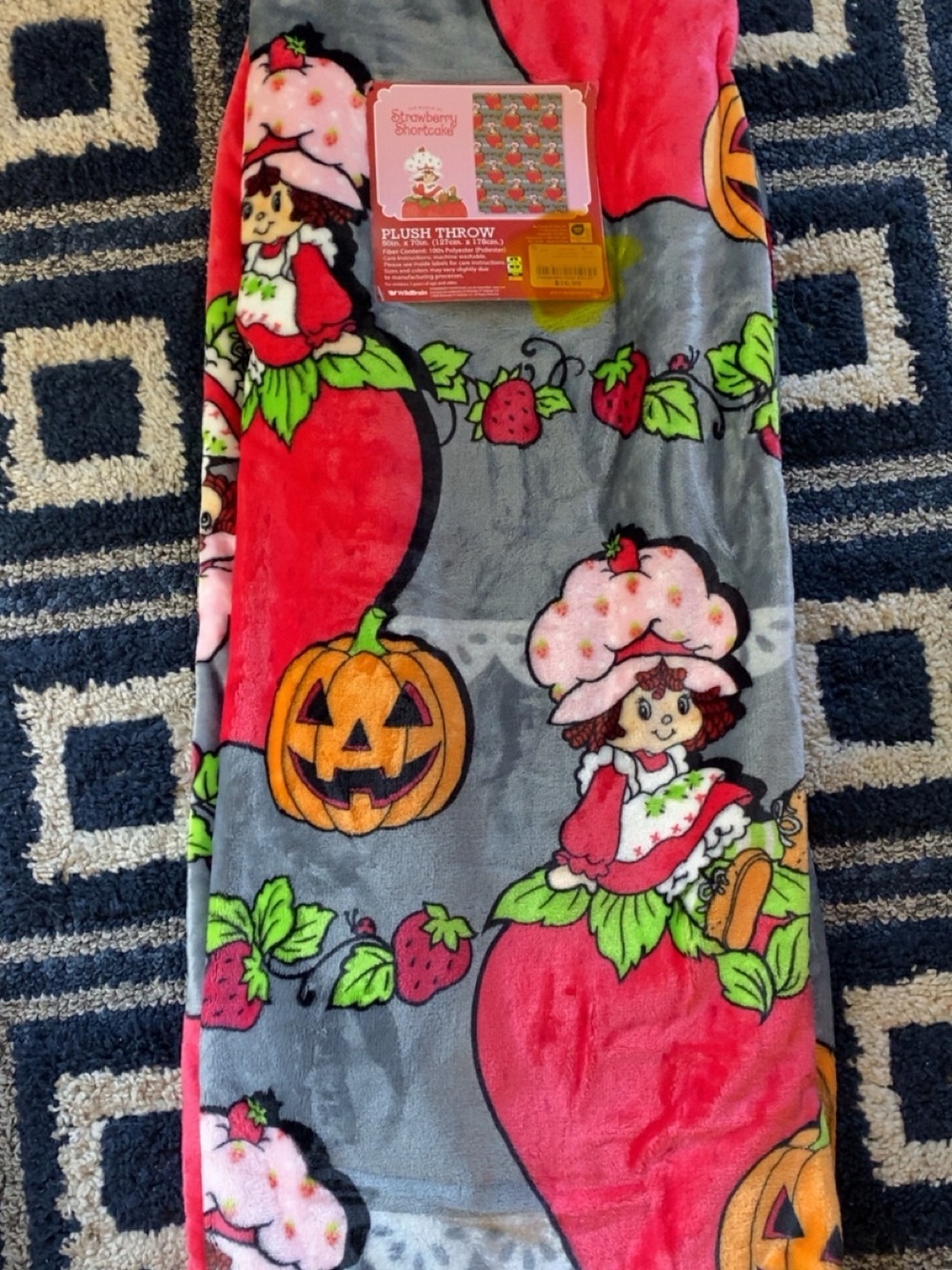 Strawberry Shortcake Plush Throw Blanket - Pink & Gray